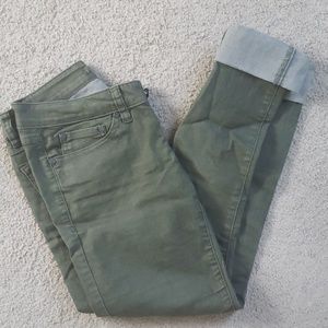 00 Prana Kara Jeans